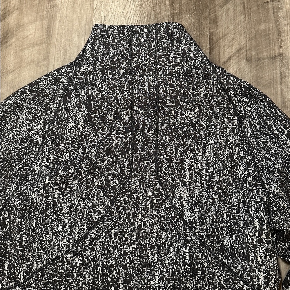 Lululemon Lightly Performance Stretch Jacket - 8 - image 4